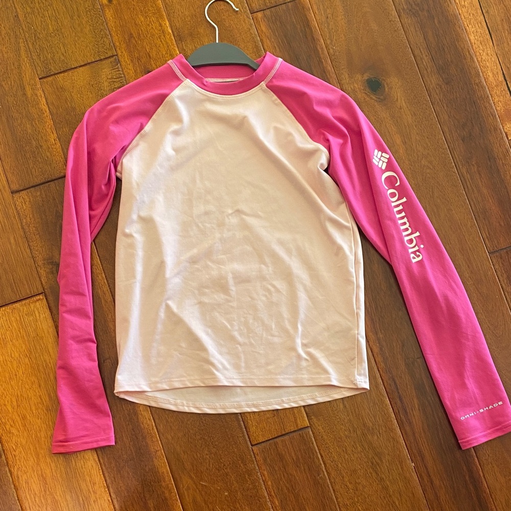 Columbia swim top rash-guard